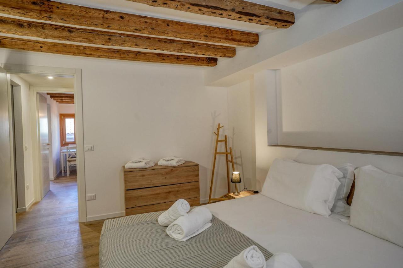 Ecco Suites Apartments Veneza Exterior foto