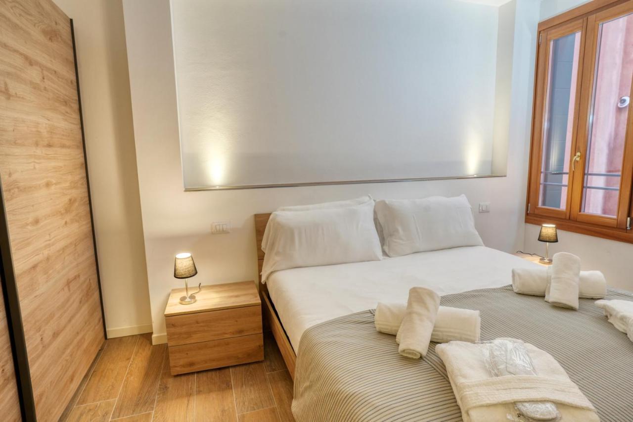 Ecco Suites Apartments Veneza Exterior foto