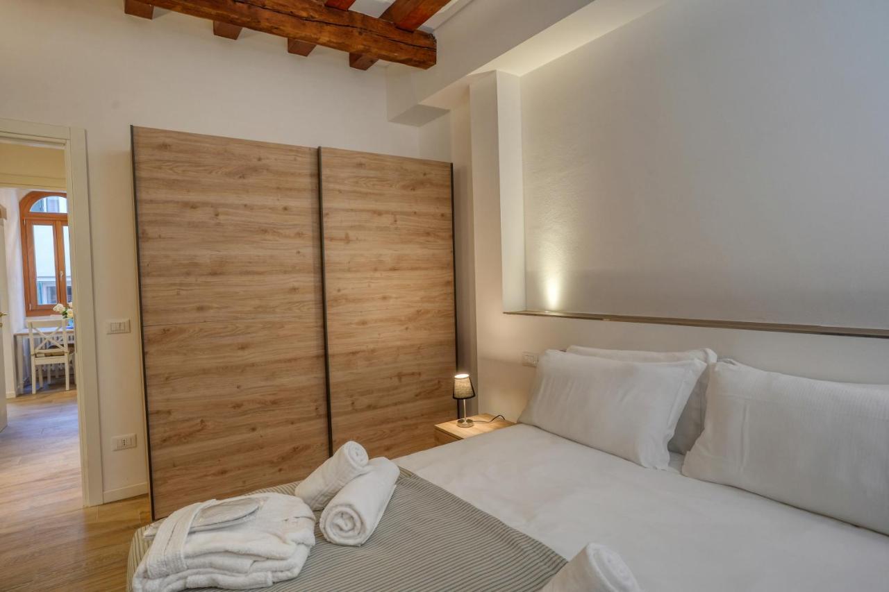 Ecco Suites Apartments Veneza Exterior foto
