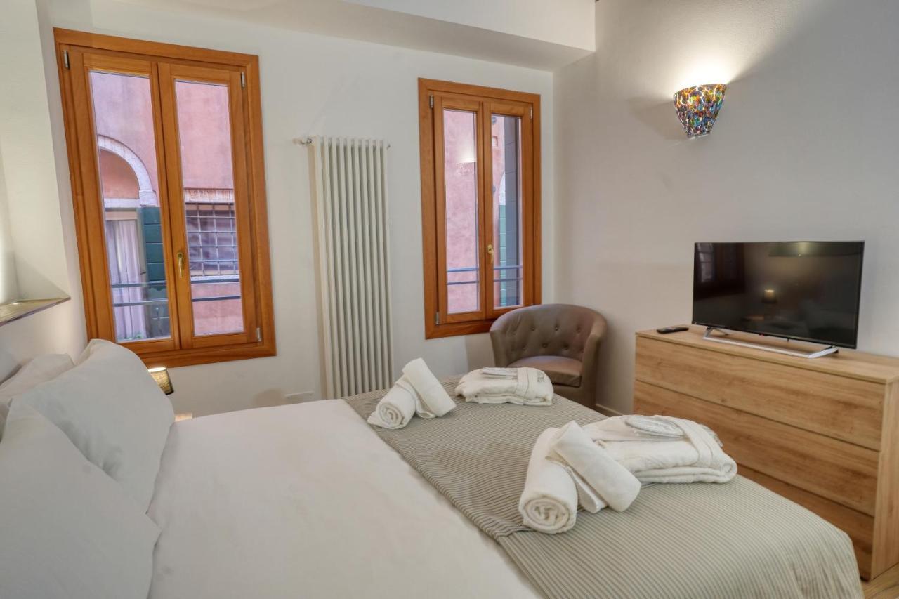 Ecco Suites Apartments Veneza Exterior foto