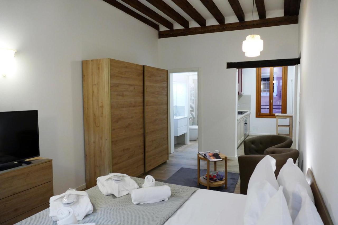 Ecco Suites Apartments Veneza Exterior foto