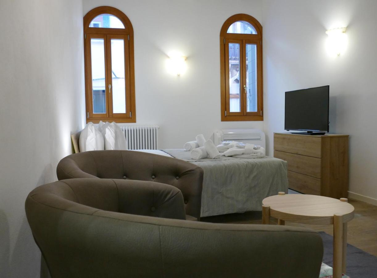 Ecco Suites Apartments Veneza Exterior foto