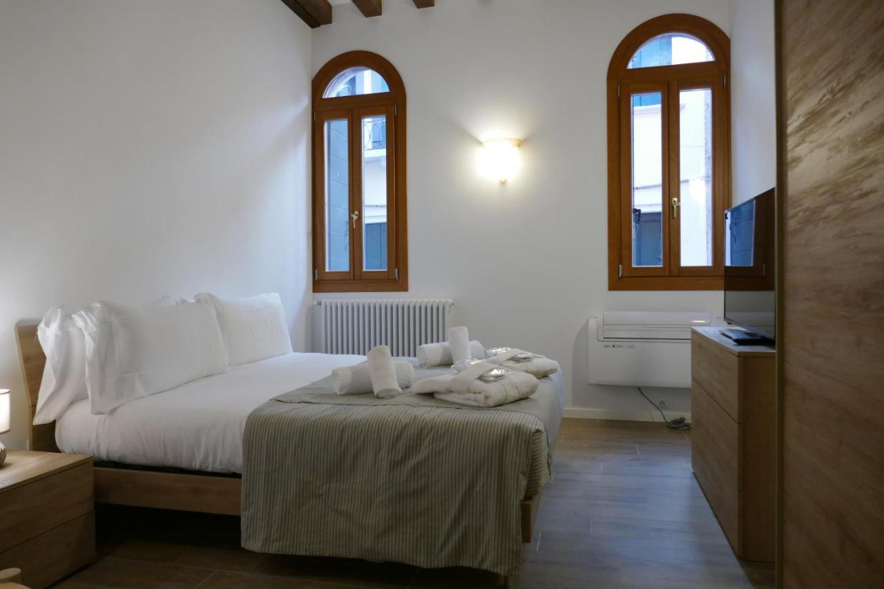 Ecco Suites Apartments Veneza Exterior foto