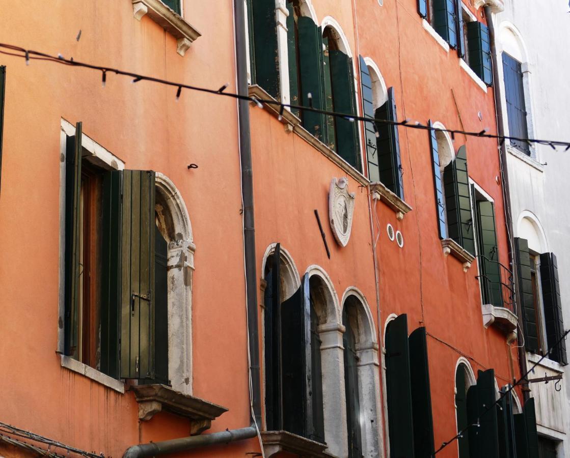 Ecco Suites Apartments Veneza Exterior foto